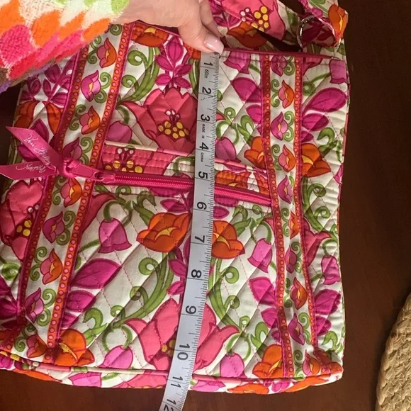 Vera Bradley - Picture 4 of 5